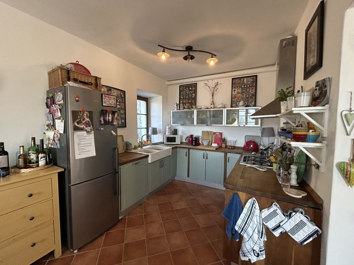 Image No.7-2 Bed Property for sale