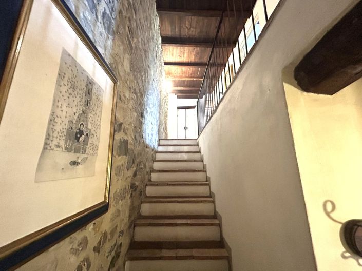 Image No.16-4 Bed Property for sale