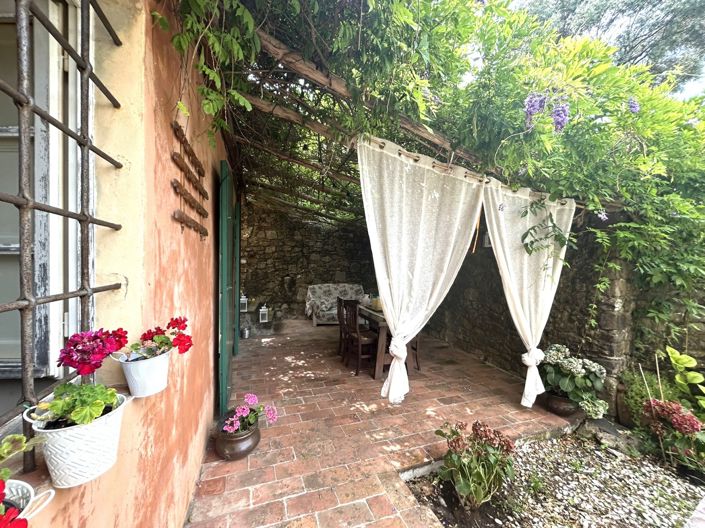 Image No.18-4 Bed Property for sale