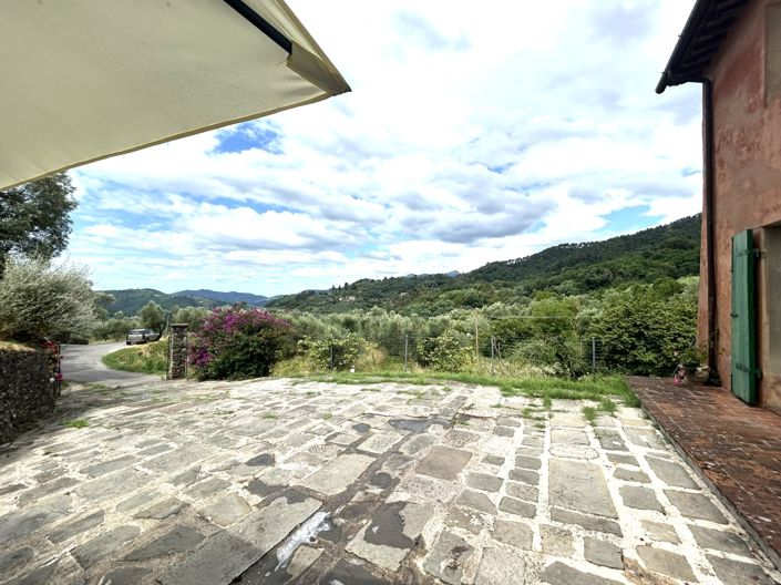 Image No.5-4 Bed Property for sale