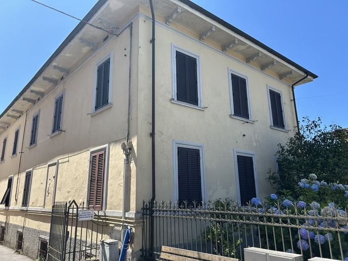 Image No.2-Propriété de 5 chambres à vendre à Barga