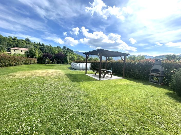 Image No.5-4 Bed Property for sale