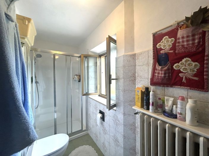 Image No.24-4 Bed Property for sale