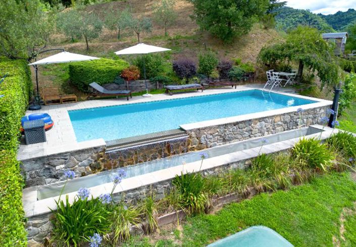 Image No.12-3 Bed Property for sale