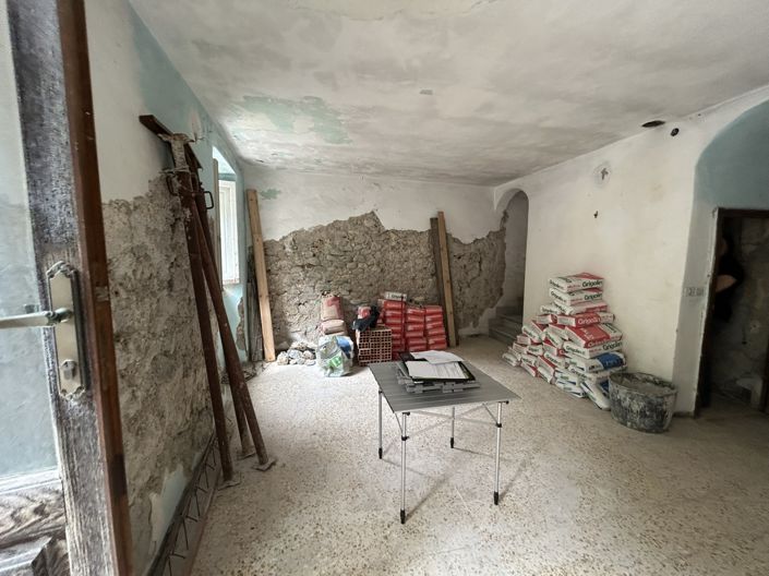 Image No.7-2 Bed Property for sale