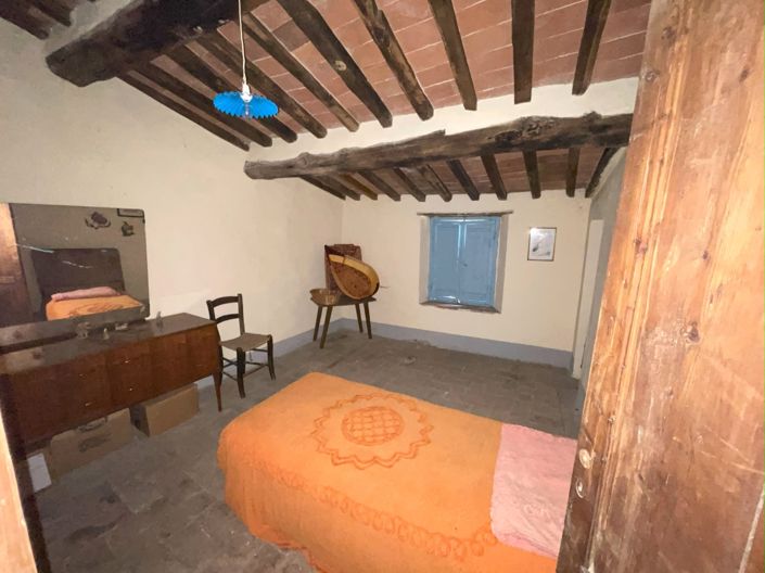 Image No.21-2 Bed Property for sale