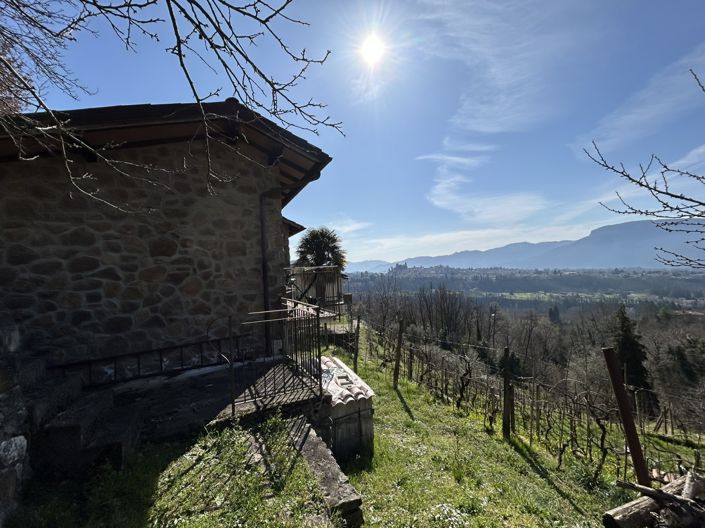 Image No.15-5 Bed Property for sale