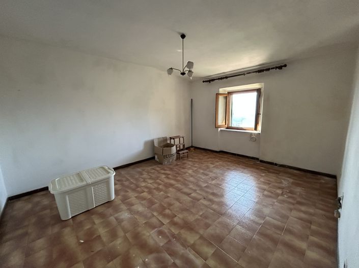 Image No.21-5 Bed Property for sale