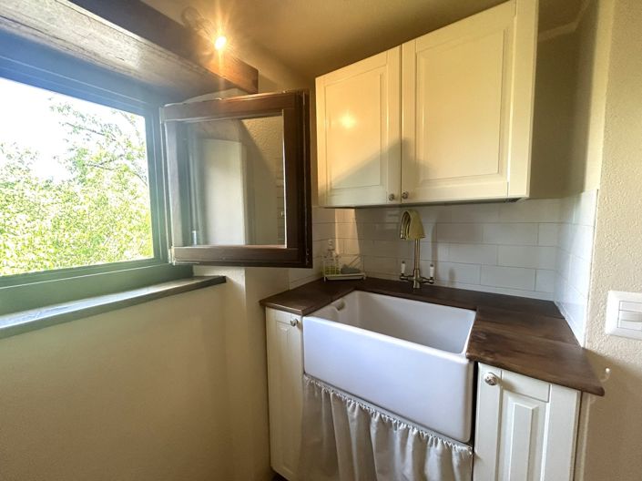 Image No.16-2 Bed Property for sale