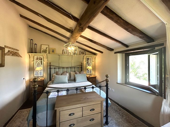 Image No.22-2 Bed Property for sale