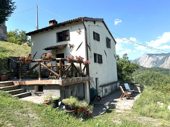 Image No.4-2 Bed Property for sale