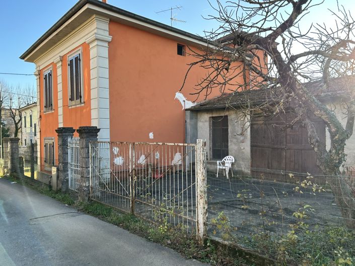 Image No.16-3 Bed Property for sale