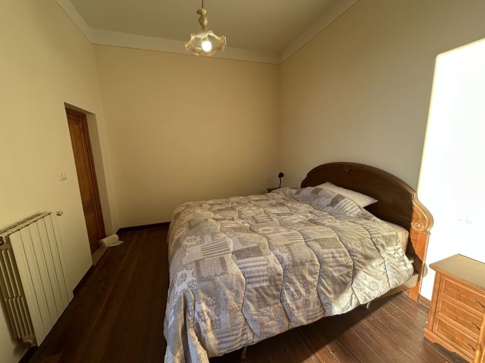 Image No.20-3 Bed Property for sale