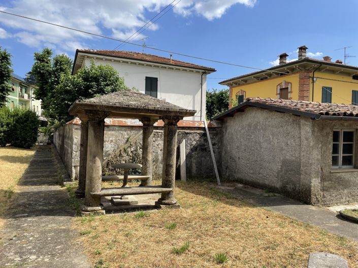 Image No.24-3 Bed Property for sale