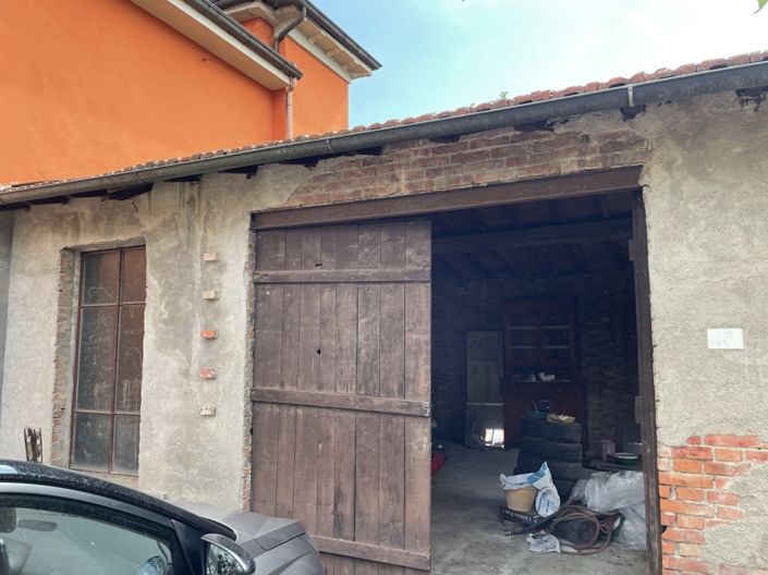 Image No.27-3 Bed Property for sale