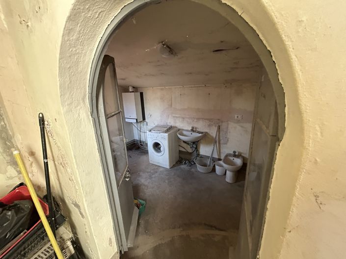 Image No.9-3 Bed Property for sale