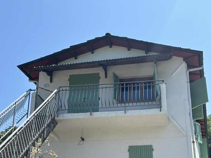 Image No.25-2 Bed Property for sale