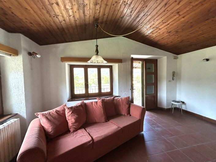 Image No.8-2 Bed Property for sale