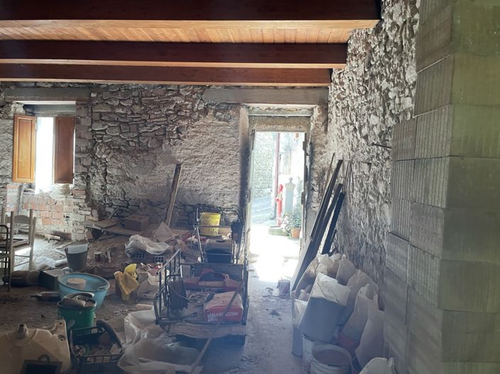 Image No.17-3 Bed Property for sale