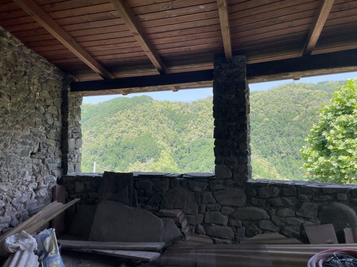 Image No.18-3 Bed Property for sale