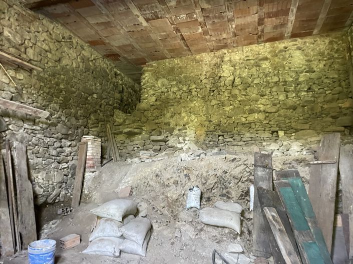 Image No.20-3 Bed Property for sale