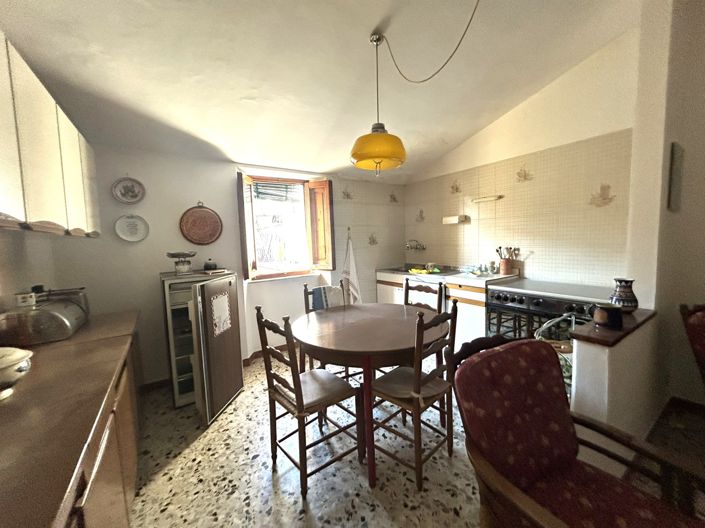 Image No.8-Propriété de 3 chambres à vendre à Barga