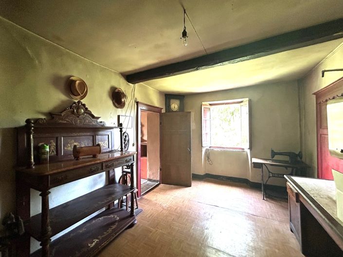 Image No.15-5 Bed Property for sale