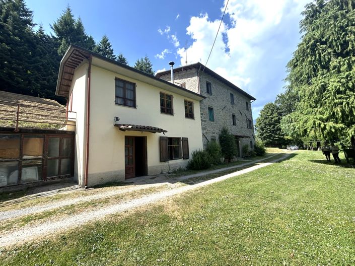 Image No.2-5 Bed Property for sale