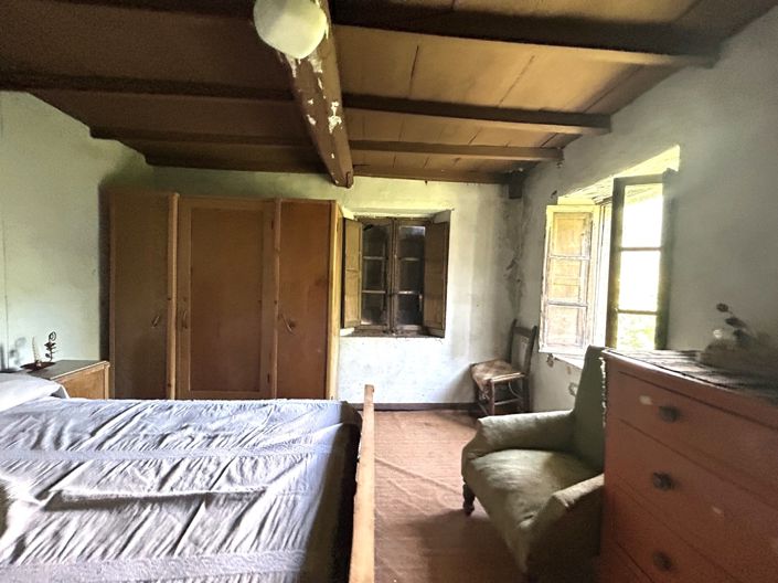 Image No.23-5 Bed Property for sale