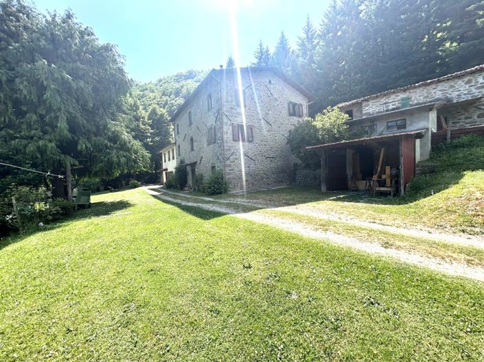 Image No.3-5 Bed Property for sale