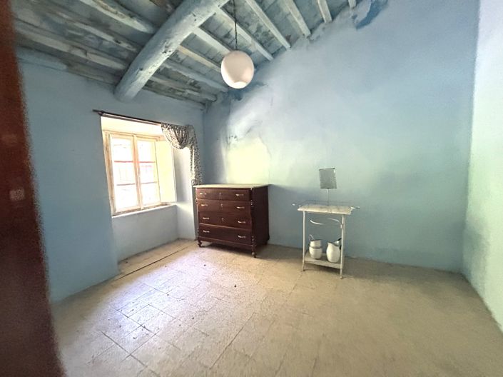 Image No.22-4 Bed Property for sale