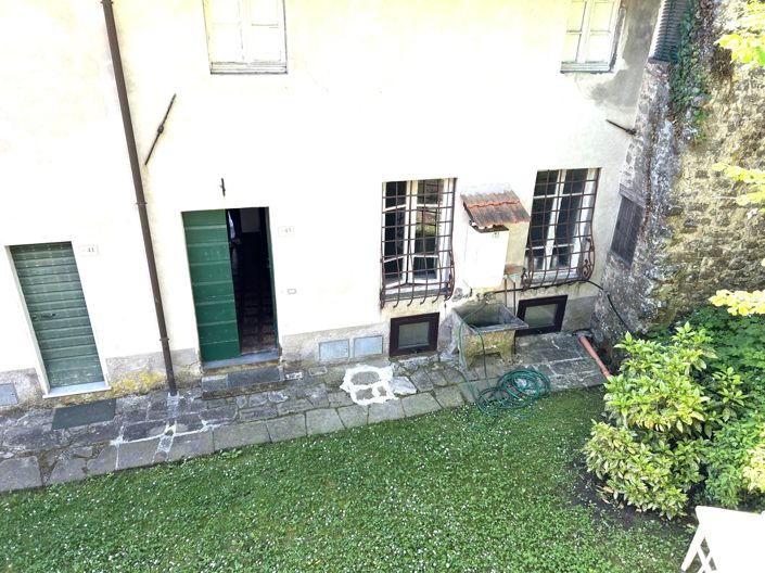 Image No.26-4 Bed Property for sale