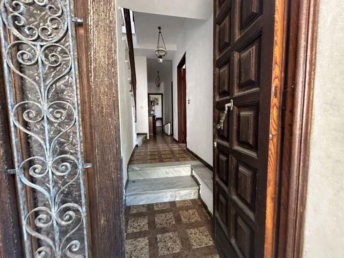 Image No.3-4 Bed Property for sale