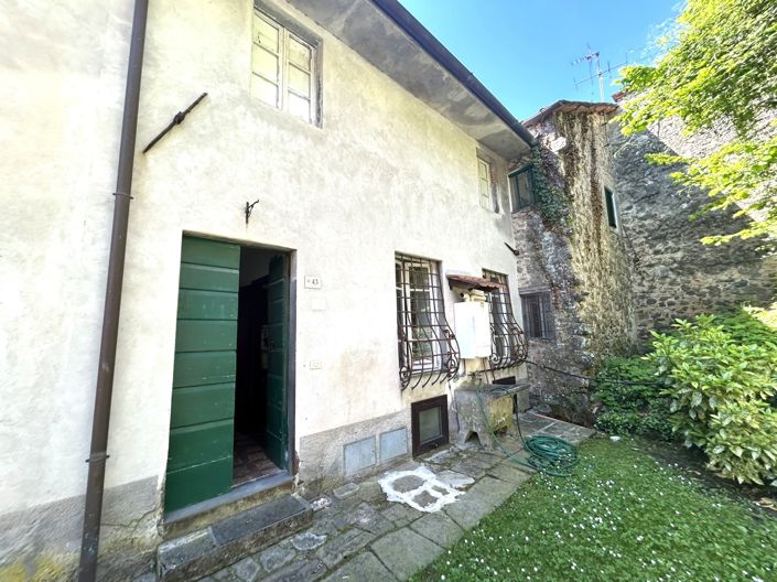 Image No.8-4 Bed Property for sale