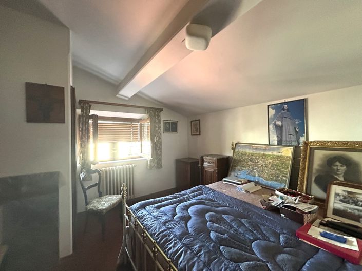 Image No.24-4 Bed Property for sale