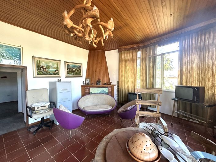 Image No.27-4 Bed Property for sale