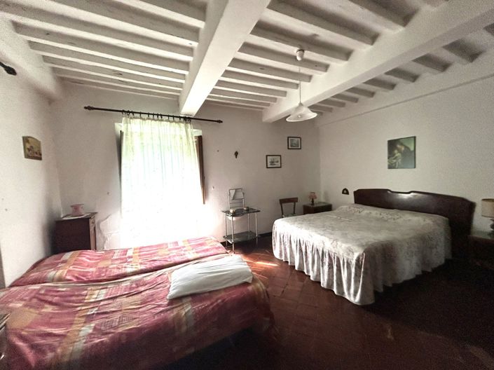 Image No.9-2 Bed Property for sale