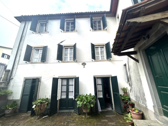 Image No.3-3 Bed Property for sale