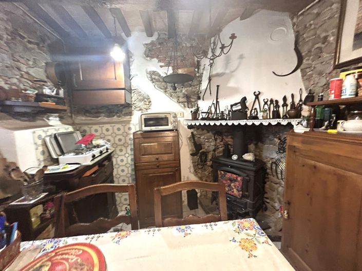 Image No.5-3 Bed Property for sale