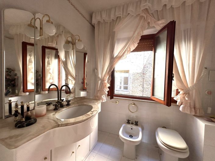 Image No.16-Propriété de 3 chambres à vendre à Bagni di Lucca