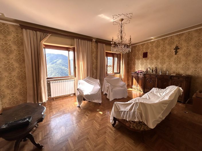 Image No.8-Propriété de 3 chambres à vendre à Bagni di Lucca