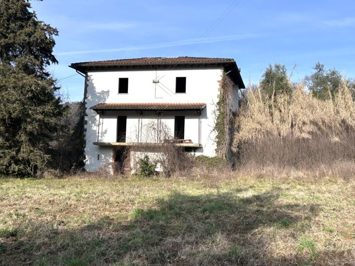 Image No.2-4 Bed Property for sale