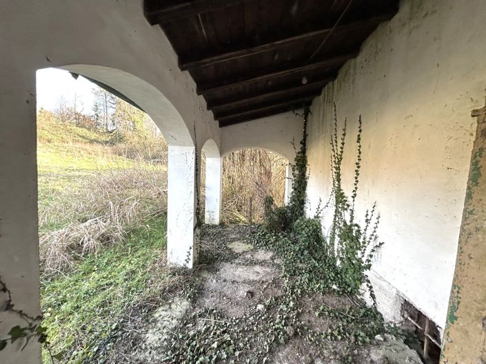 Image No.8-4 Bed Property for sale