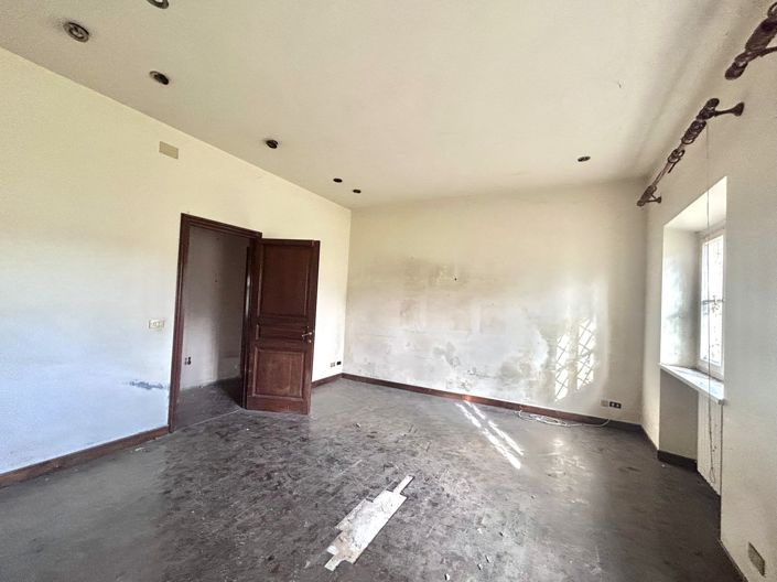 Image No.12-Property for sale