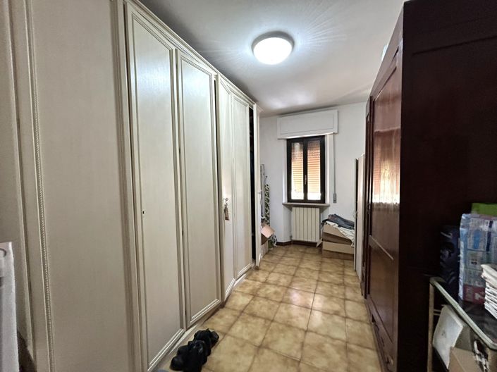 Image No.16-3 Bed Property for sale