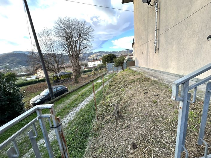 Image No.18-3 Bed Property for sale