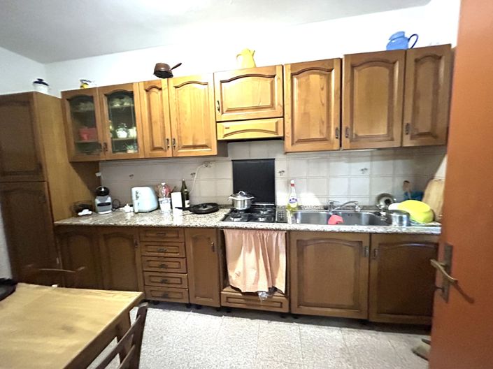 Image No.9-3 Bed Property for sale