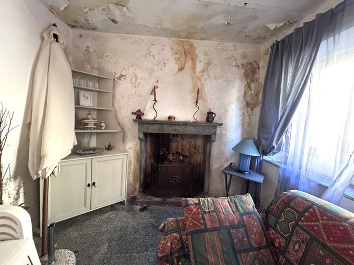 Image No.8-4 Bed Property for sale