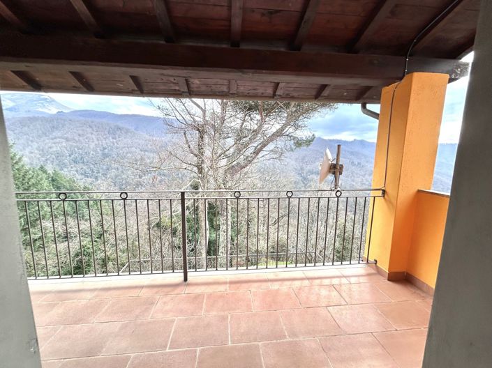 Image No.12-2 Bed Property for sale