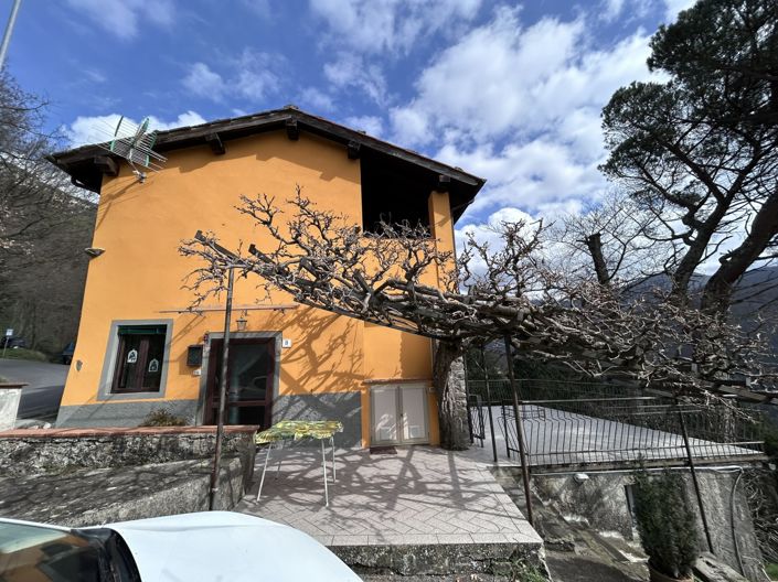 Image No.16-2 Bed Property for sale